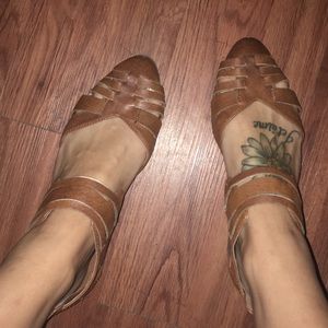 Faux leather chestnut sandal flats