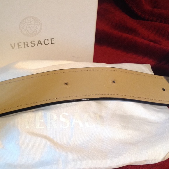 SOLD!!!!!!!!!! , CLASSIC COUTURE PLAQUE BELT. - Picture 3 of 4