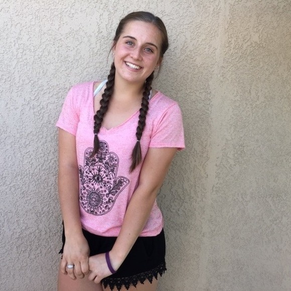 Meet your Posher, Sabrina - Picture 1 of 1