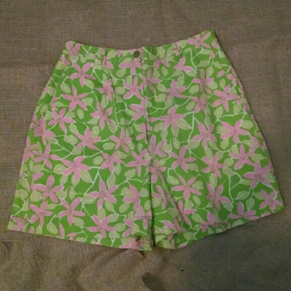 Lilly Pulitzer High Waisted Vintage Shorts size 6