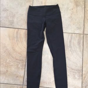 Lulu Lemon Long Pant Size 4 Wunder Under Pant