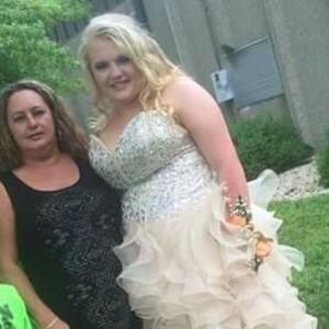 Meet your Posher, Romona