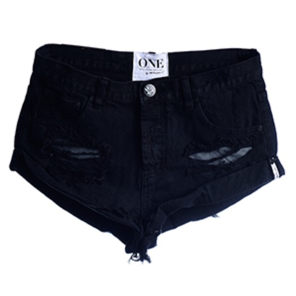 SOLD One teaspoon black fox bandit shorts