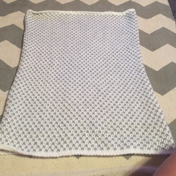 Gap scarf - Picture 2 of 2