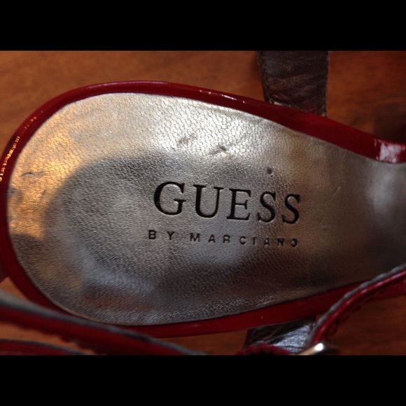 Sassy Guess red heels - Picture 3 of 4