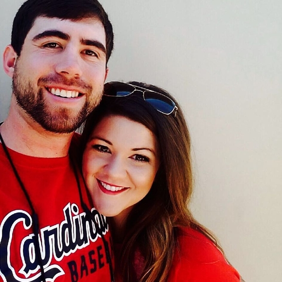 Meet your Posher, Hallie