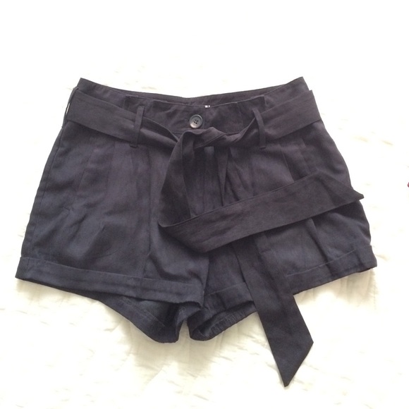 Black shorts with tie belt