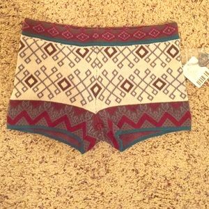 Ecoté Aztec bloomer shorts