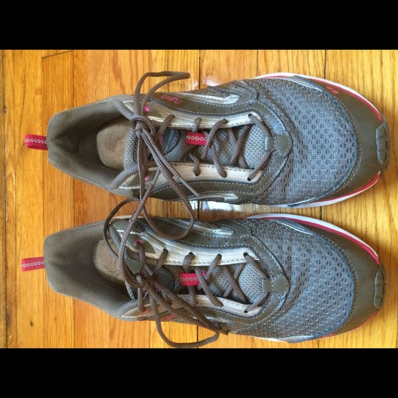 Ryka Cloud Walk gel sneakers