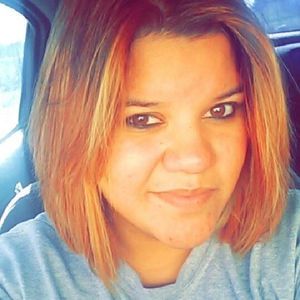 Meet your Posher, Yaneth