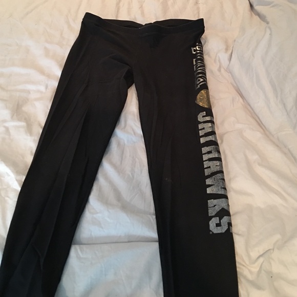 VS Pink KU leggings