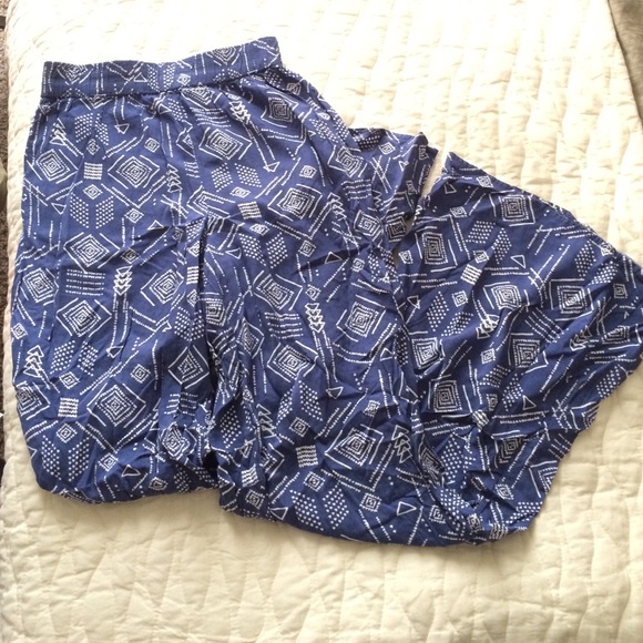 Wide leg, high-waisted pants