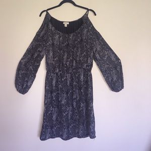 NWOT Cutout Sleeve Dress
