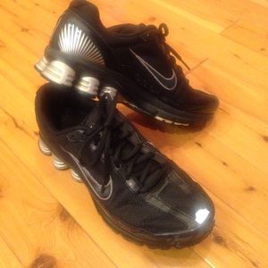 Ladies Black Nike Shox 9
