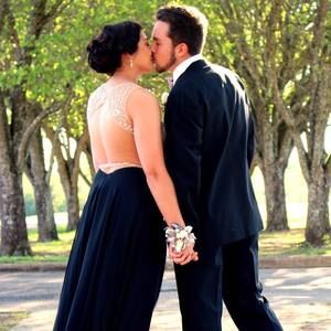 Meet your Posher, Eli