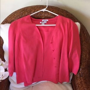 Summer-weight twinset