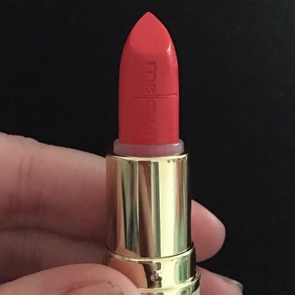 Mellow Lipstick 💄 - Picture 2 of 4