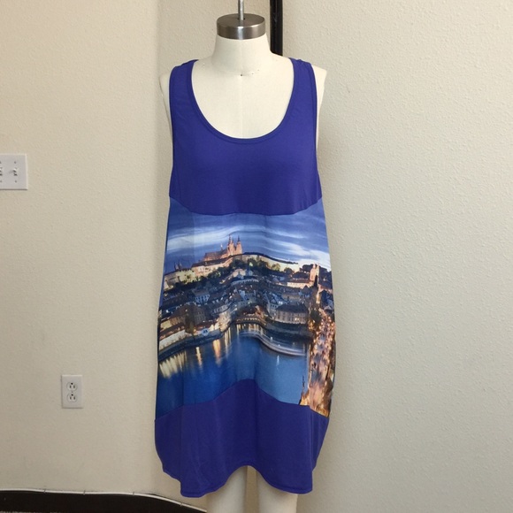 Oversized racerback tunic tank w/ scenery graphic