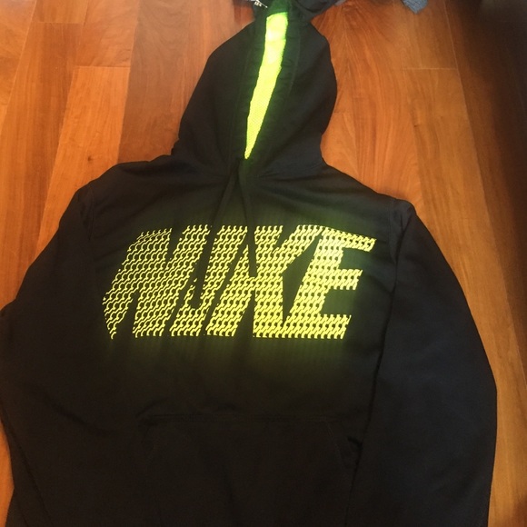 Nike Pullover Hoodie