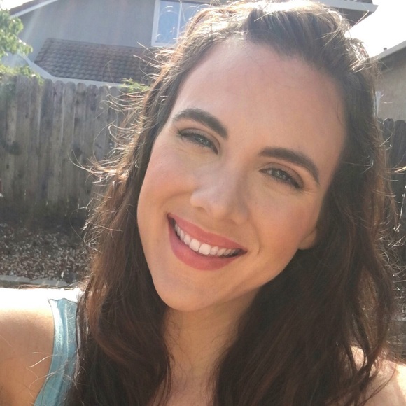 Meet your Posher, Brianne - Picture 1 of 1