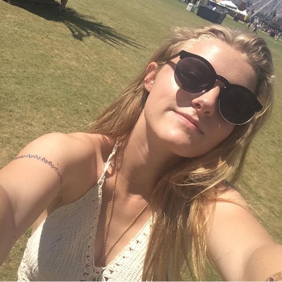 Meet your Posher, Jensen - Picture 3 of 4