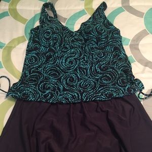 Women's bathing suit