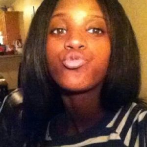 Meet your Posher, Jakira