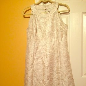 Ann Taylor size 8 gold dress
