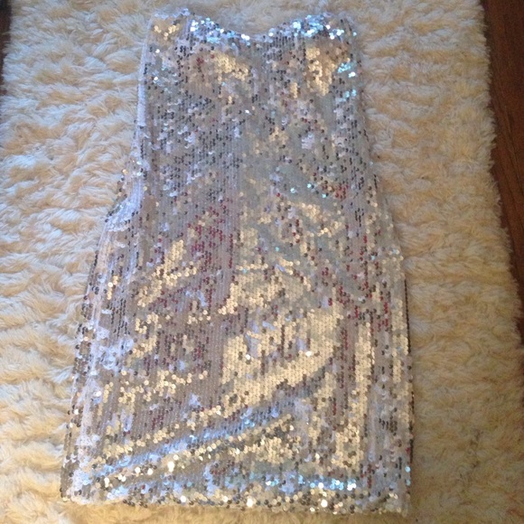 Lily Rose Color-Changing Sequins Dress