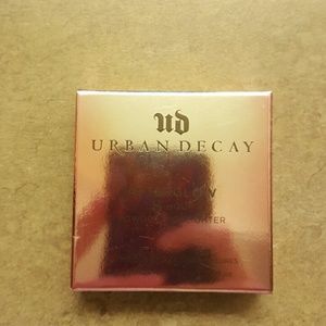 Urban Decay Afterglow 8 Hour Highlighter