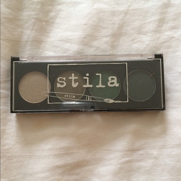 Stila pop art eyeshadow palette