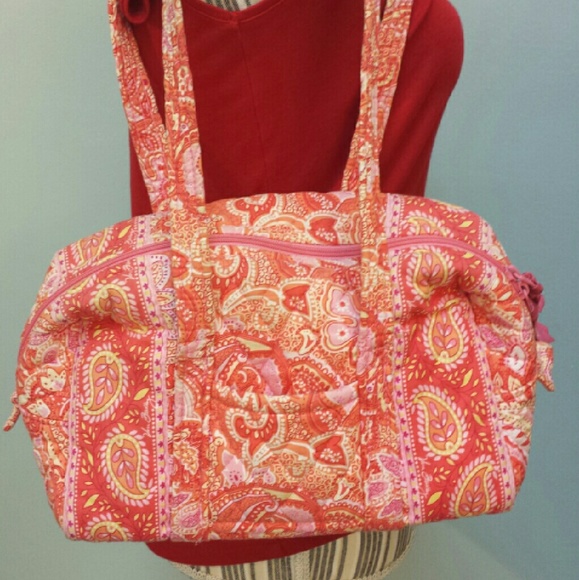 Vera Bradley Purse  Melon or Sherbert.