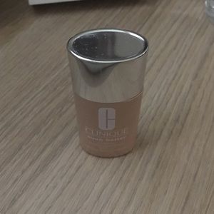 Clinique "even better" liquid foundation