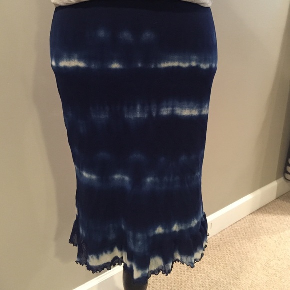 Sweet Pea Tye-Dye skirt - Picture 1 of 3