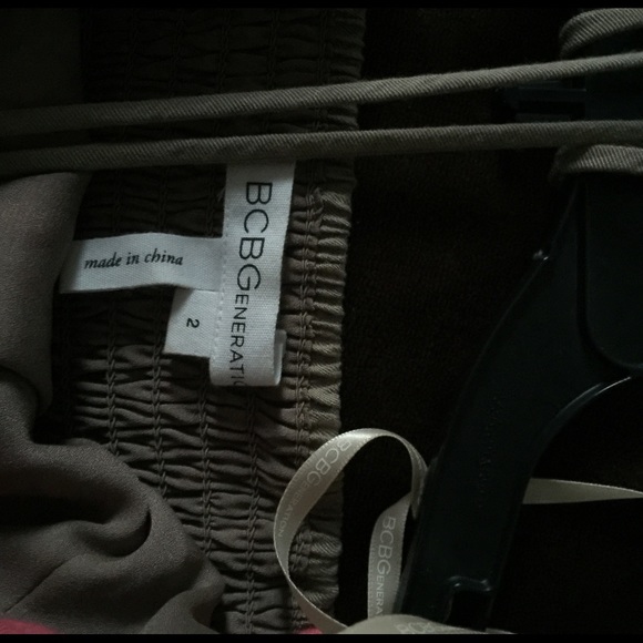 Bcbg Romper Euc - image 4