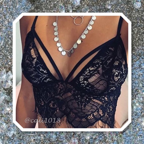 🆕1/$25 2/$40 White Lace Bralette Crop Top Bustier - Picture 2 of 4