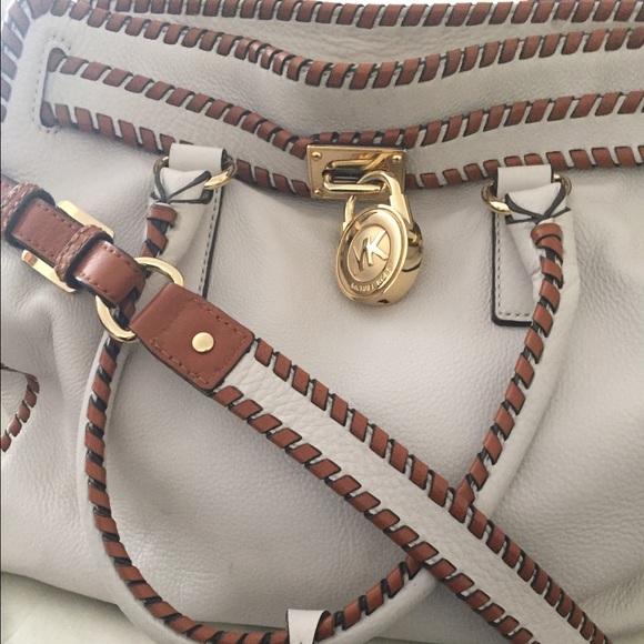 Michael Kors Handbags - White authentic Michael Kors bag !! 👜