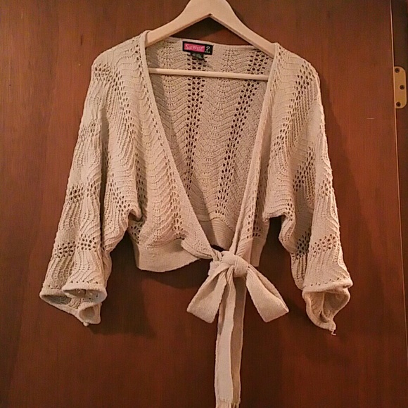 Beige knit shrug
