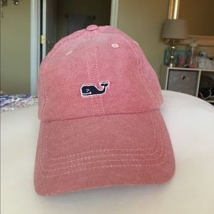 Vineyard vines hat!