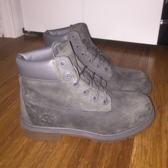 Women's Waterproof timberland boot!