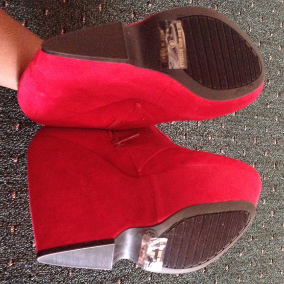 Red Booties - Picture 4 of 4