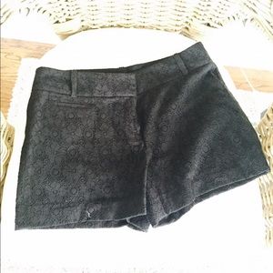 Ann Taylor LOFT Black, mini/short Shorts, size 4
