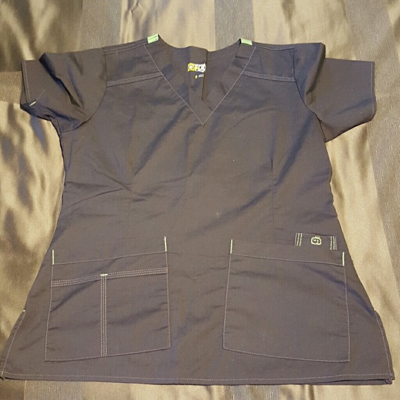 Wonderwink originals scrub top.