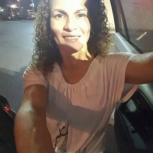 Meet your Posher, Lía