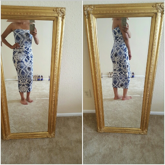 *Sold* Blue & white Midi dress NWT - Picture 2 of 3