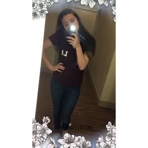 Meet your Posher, Alexis