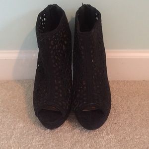 Black peep toe heels