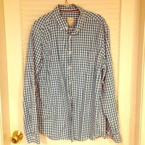 Men's blue plaid button-up dress shirt