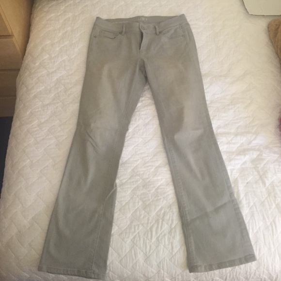 Adorable grey book cut jeans from Loft!
