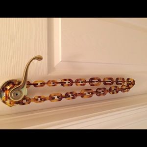 Tortoise shell chain necklace